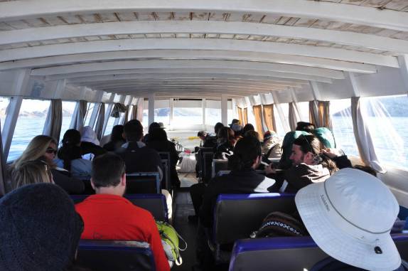 No barco, a caminho da Isla del Sol, no lago Titicaca, na Bolívia